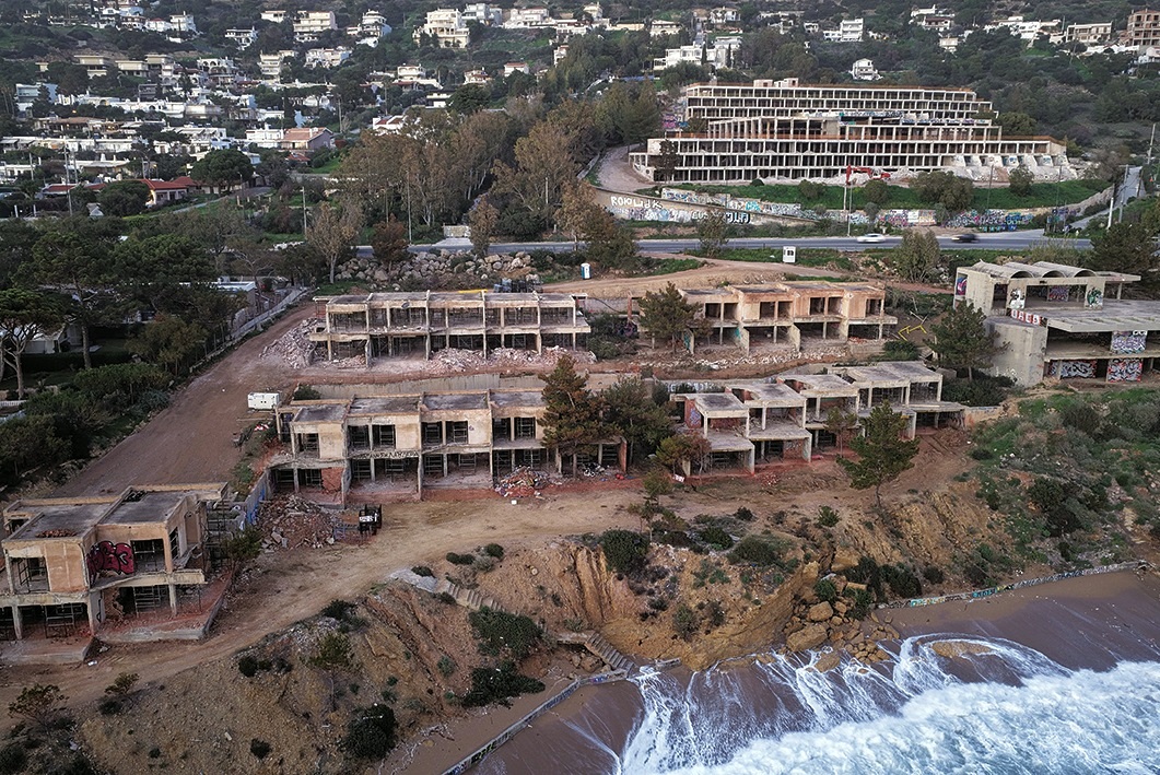 Στη Βουλή οι αποκαλύψεις «βόμβα» της Espresso για το ξενοδοχείο «φάντασμα» στην Αλθέα!