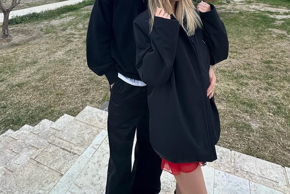 «Το να ζω χωριστά με τον σύζυγό μου κάνει τα ραντεβού μας γιορτή»