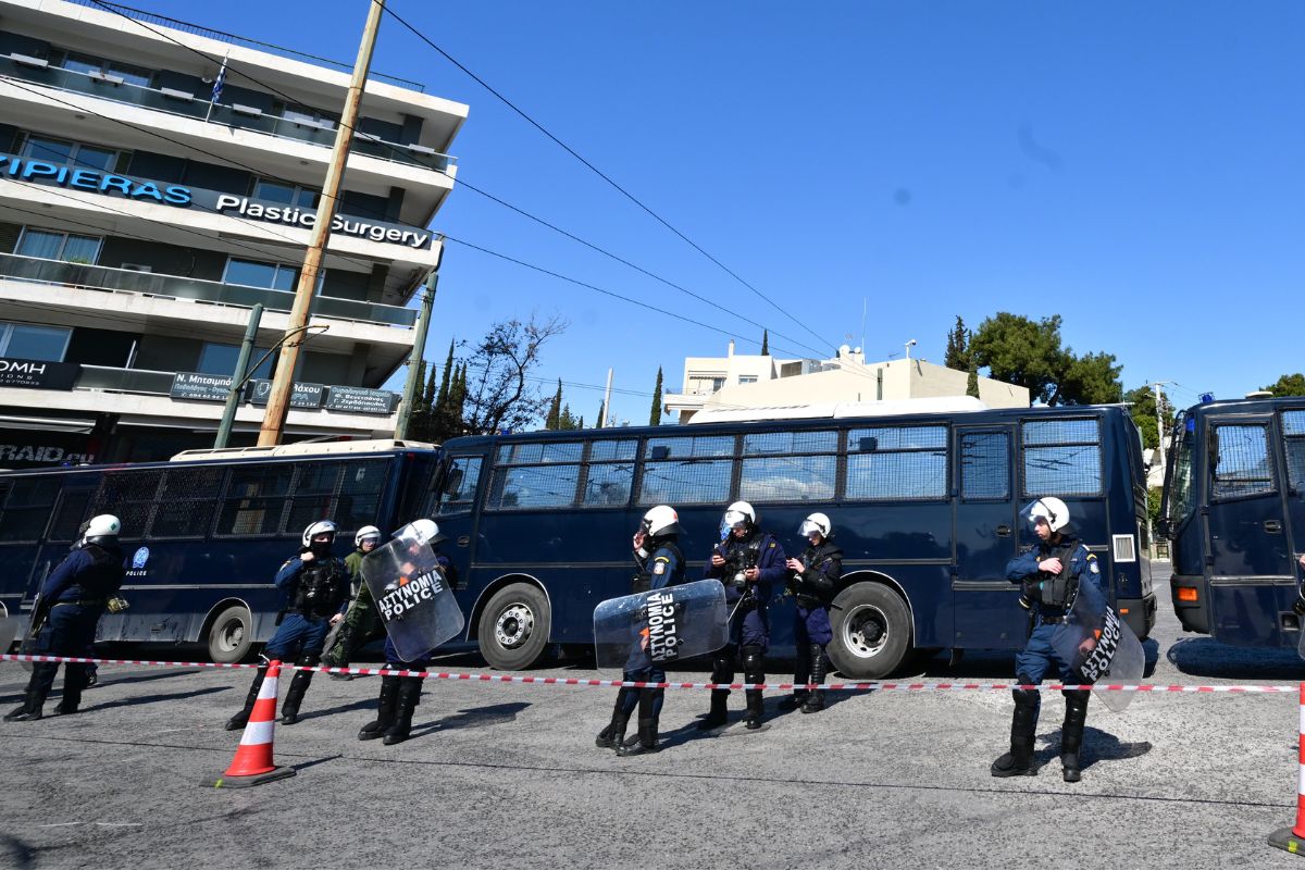Έκτακτη θωράκιση σε Αττική και Κρήτη: Ενισχυμένα μέτρα για κρίσιμες υποδομές και διπλωματικούς στόχους